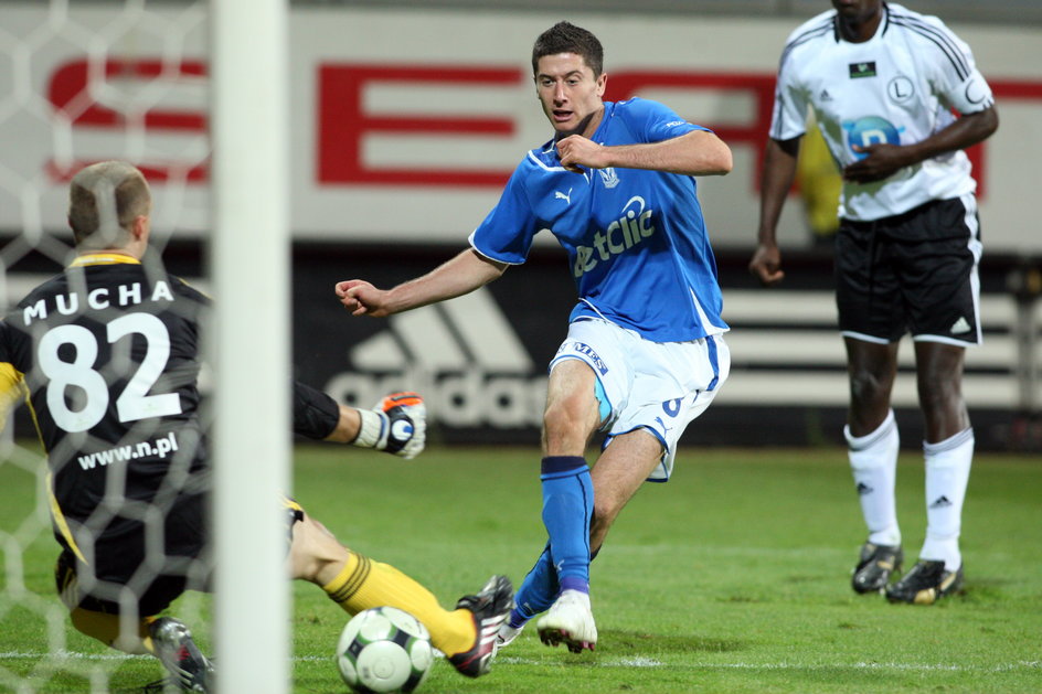 Robert Lewandowski i Jan Mucha (25 września 2009)