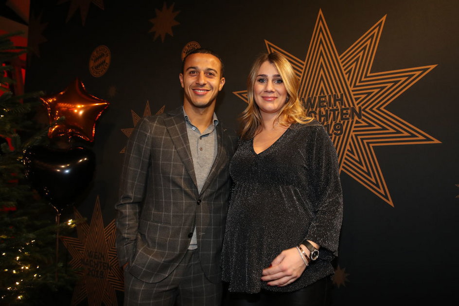 Thiago Alcantara, Julia Vigas