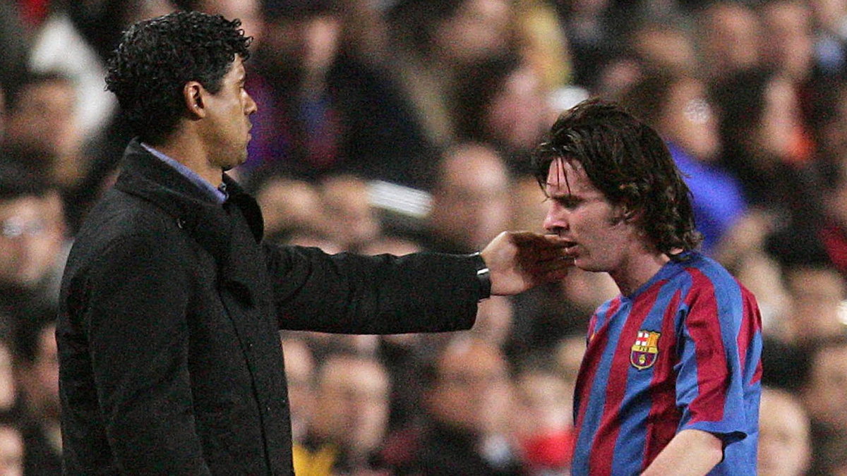 Rijkaard za Luisa Enrique na ławce Barcelony?