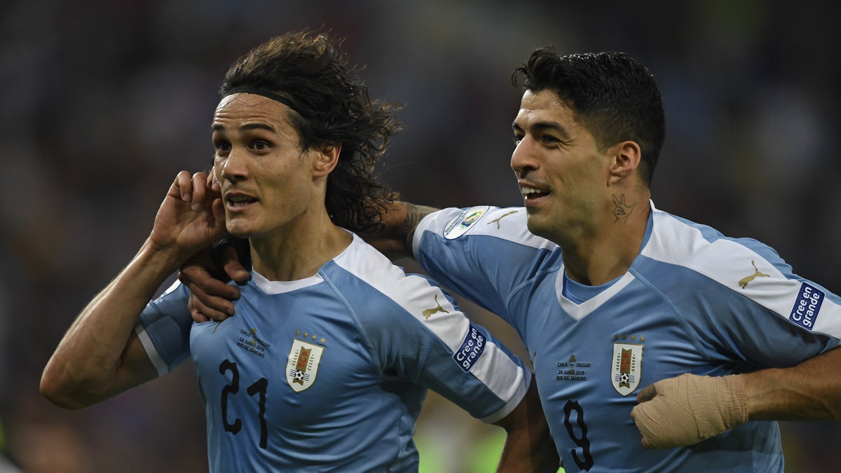 Edinson Cavani (z lewej) i Luis Suarez