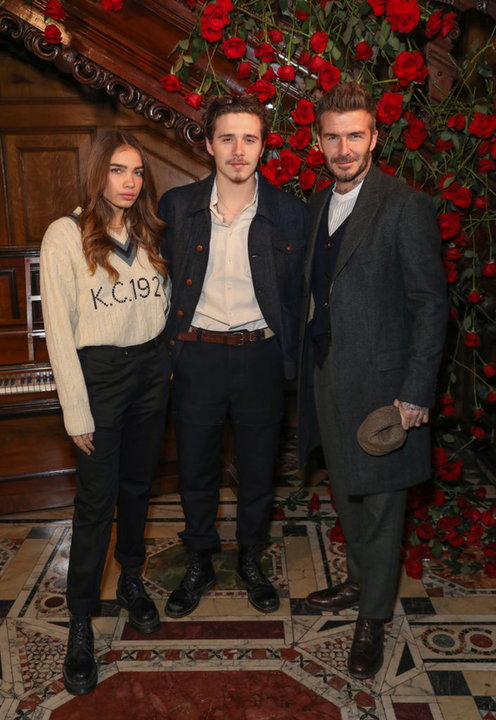 Hana Cross, Brooklyn Beckham i  David Beckham 