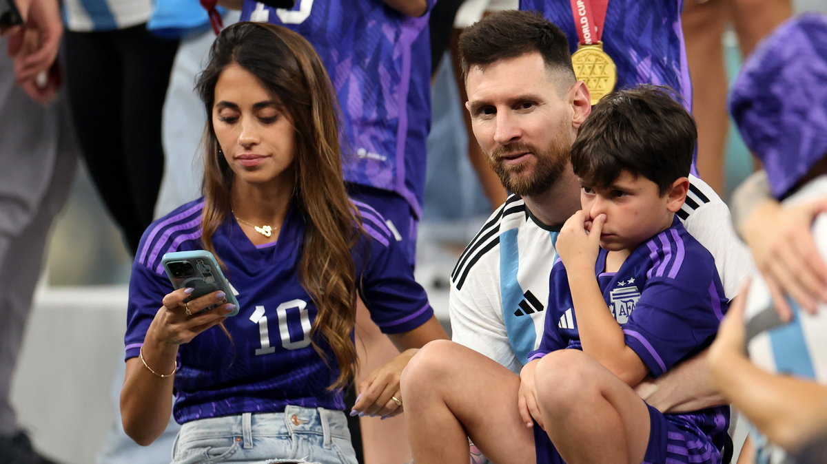 Leo Messi wraz z żoną Antonellą