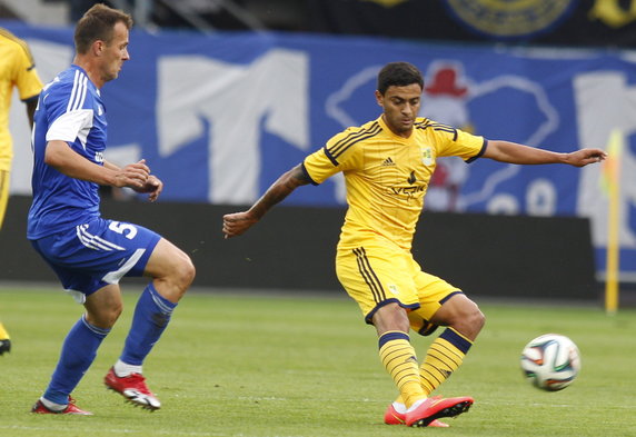 PIŁKA NOŻNA LE RUCH CHORZÓW METALIST CHARKÓW (Marek Zieńczuk Xavier Cleiton)