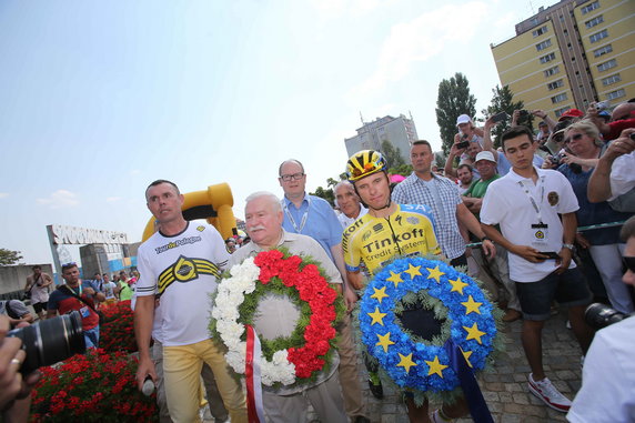 Lech Wałęsa uroczyście rozpoczął Tour de Pologne