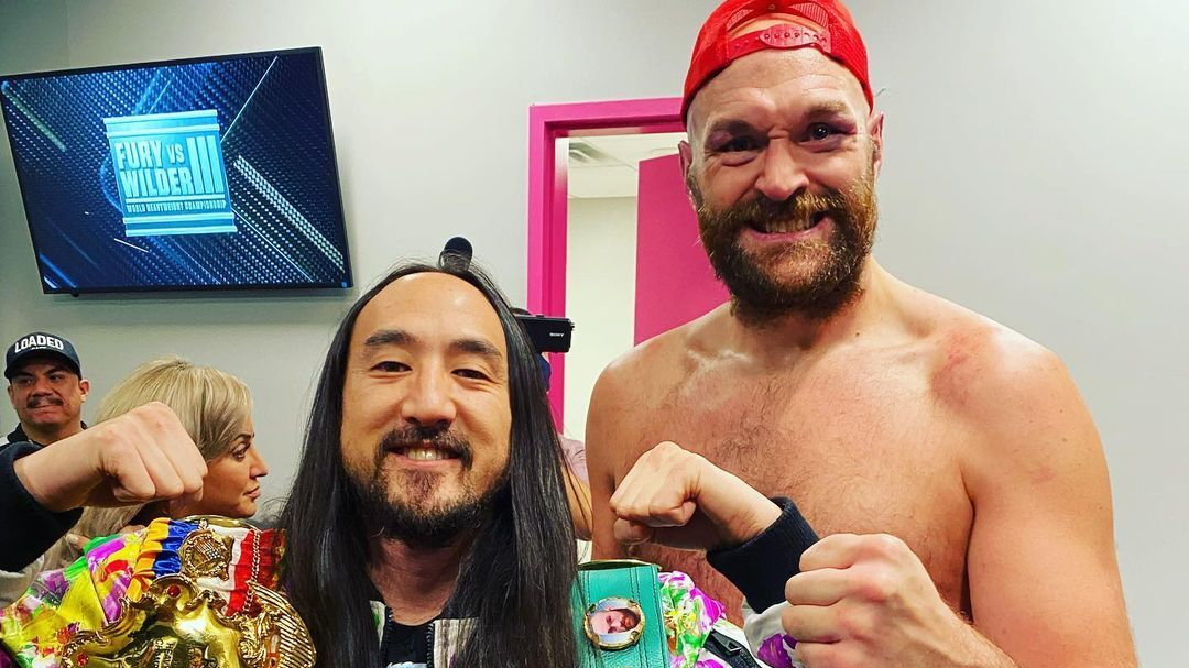 Steve Aoki i Tyson Fury. Zdjęcie z konta na Twitterze Steve'a Aokiego