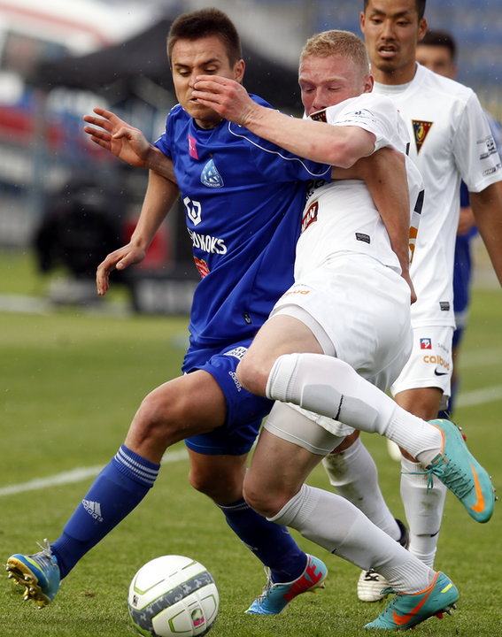 PIŁKARSKA EKSTRAKLASA RUCH CHORZÓW POGOŃ SZCZECIN