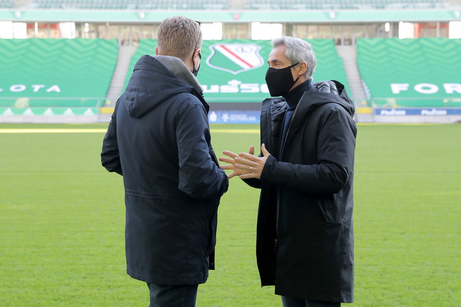 Paulo Sousa wizytuje murawę stadionu Legii