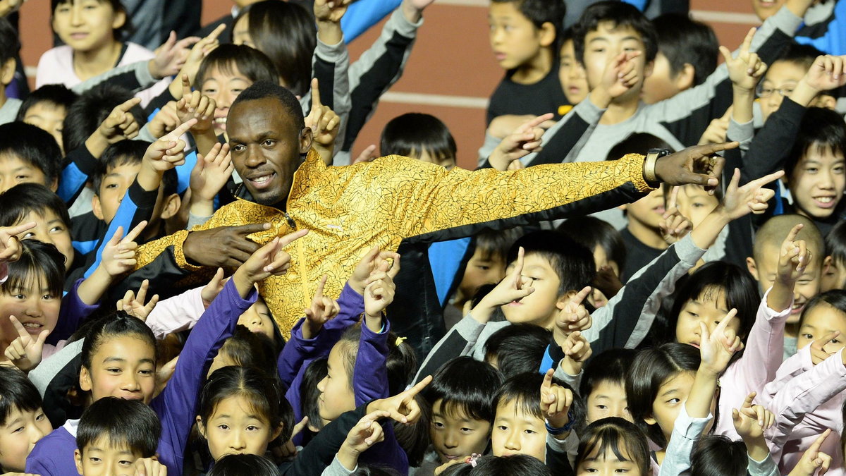 Usain Bolt wśród japońskich adeptów lekkoatletyki