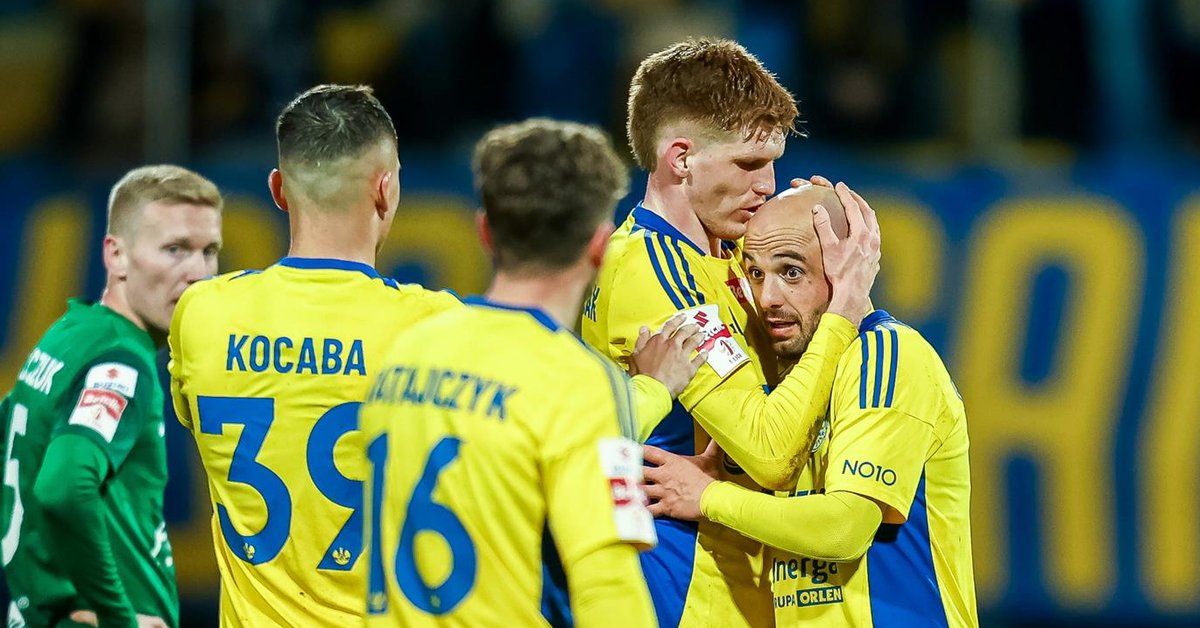 Gdzie obejrzeć mecz Arka Gdynia — Odra Opole? O której godzinie? Transmisja na żywo