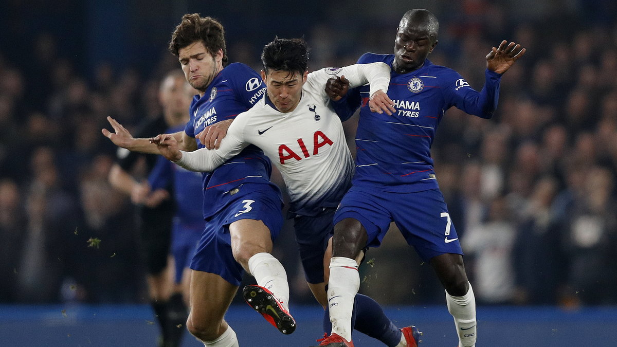 Marcos Alonso, N'Golo Kante (Chelsea Londyn) i Son Heung-min (Tottenham)