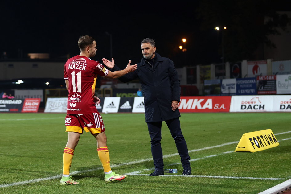 Tomasz Kafarski potrafi prowadzić Chojniczankę w starciach z faworytami. W tym sezonie jego zespół pokonał w Chojnicach ŁKS Łódź (1:0) i Wisłę Kraków (1:0).