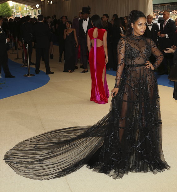 USA MET GALA RED CARPET (2017 Metropolitan Museum of Art Costume Institute Benefit - Red Carpet)