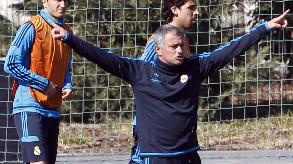 Nuri Sahin (L) i Jose Mourinho