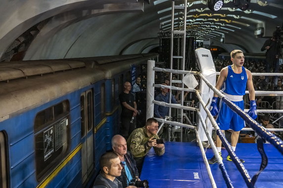 Turniej bokserski w metrze w Charkowie, 13 maja 2023 r.