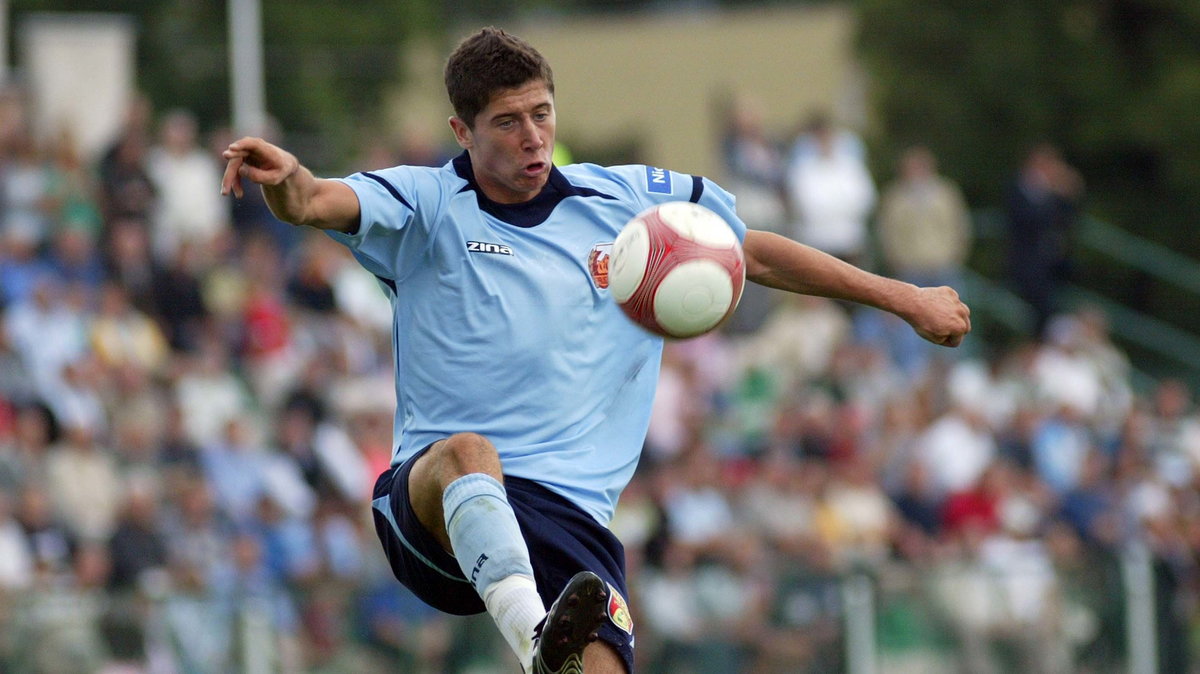 Robert Lewandowski w barwach Znicza Pruszków (2007 r.)