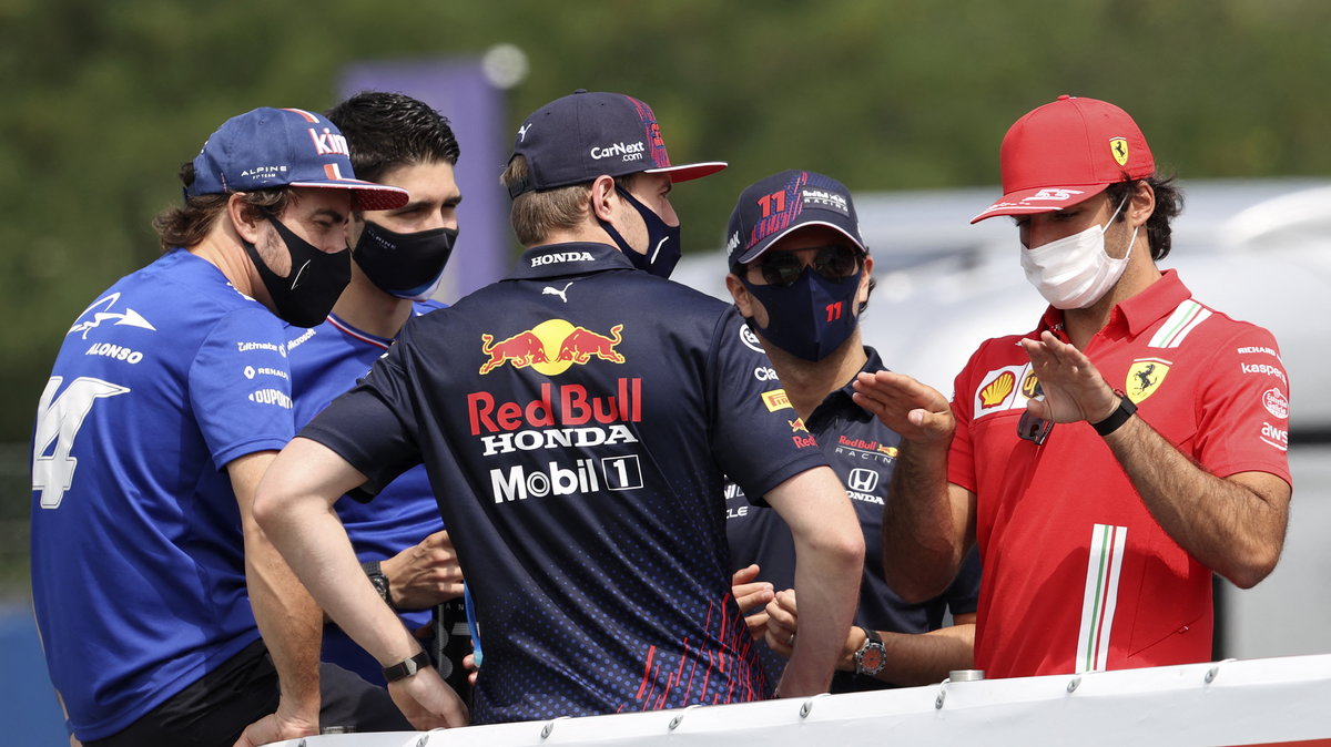 Alonso, Verstappen i Sainz