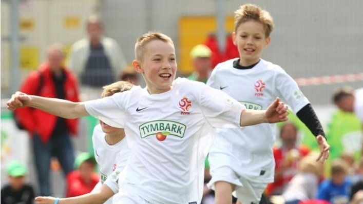 Ruszają finały wojewódzkie Turnieju „Z Podwórka na Stadion o Puchar Tymbarku”