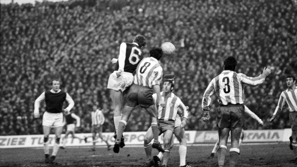 W 1971 roku Legia odpadła w ćwierćfinale PEMK z powodu gola strzelonego jej przez rezerwowego gracza Atletico.