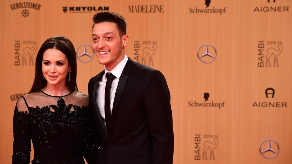 Mesut Oezil i Mandy Capristo