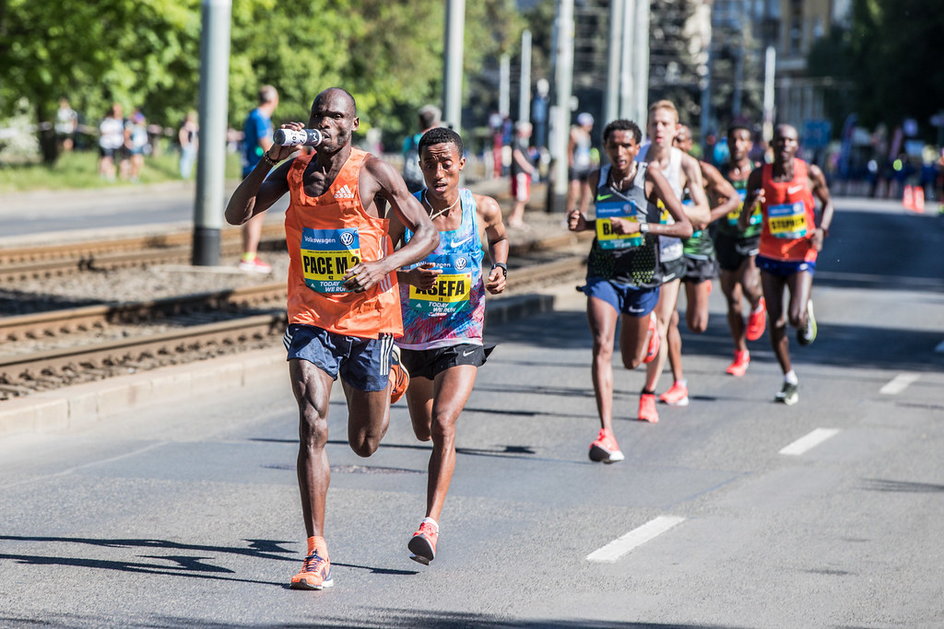 Prague Marathon – co roku przyjeżdża na niego wielu świetnych biegaczy