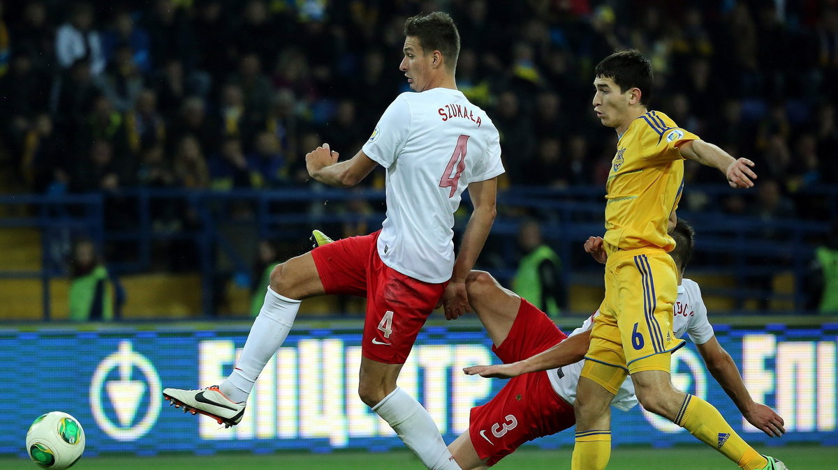 Łukasz Szukała w meczu przeciwko Ukrainie, fot. Radek Pietuszka / PAP