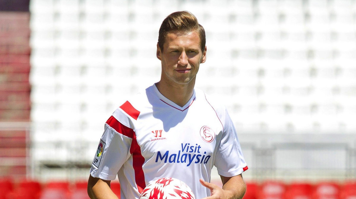 SPAIN SOCCER PRIMERA DIVISION (Sevilla's new Polish midfielder Grzegorz Krychowiak)