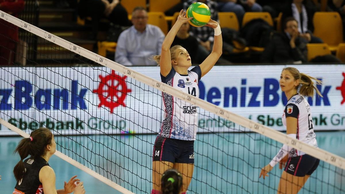 Joanna Wołosz, Chemik Police