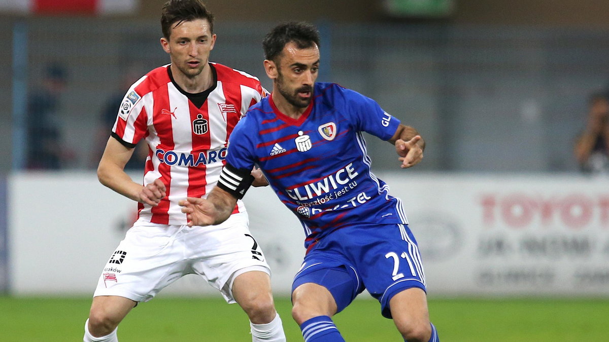 Cornel Rapa (Cracovia) i Gerard Badia (Piast Gliwice)