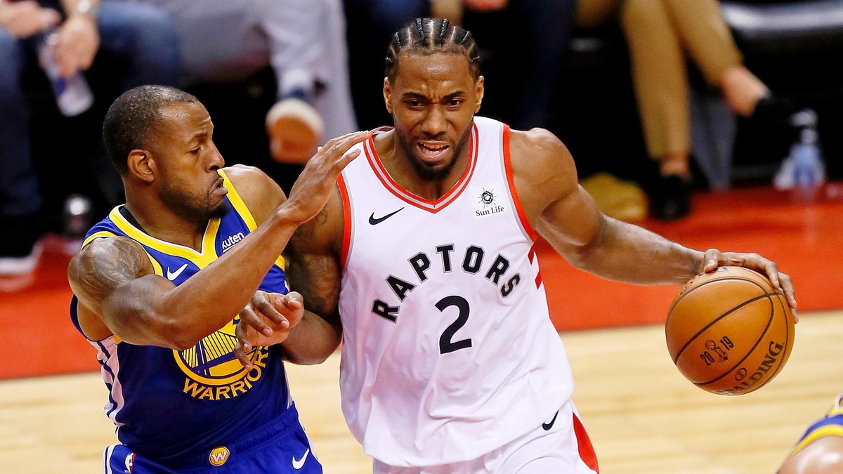 Andre Iguodala (Golden State Warriors) i Kawhi Leonard (Toronto Raptors)