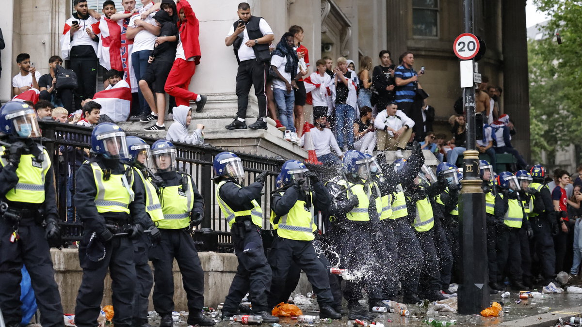 Kibice reprezentacji Anglii zaszli w niedzielę za skórę londyńskiej policji