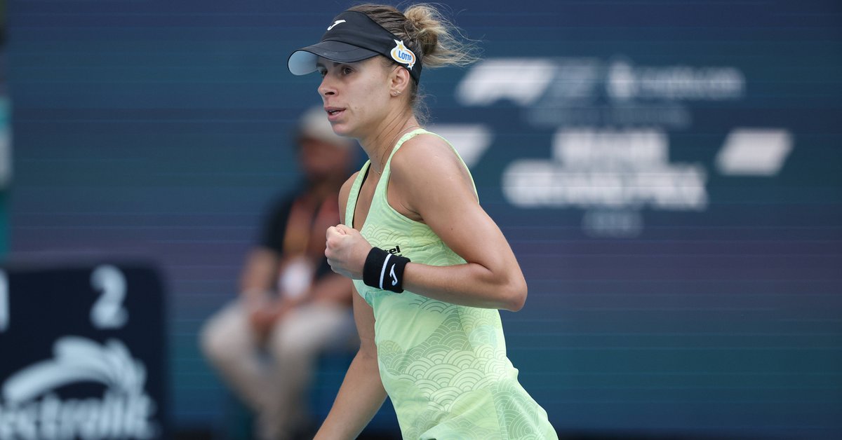 Gdzie obejrzeć Magda Linette - Maria Sakkari? O której dzisiaj mecz? TRANSMISJA NA ŻYWO