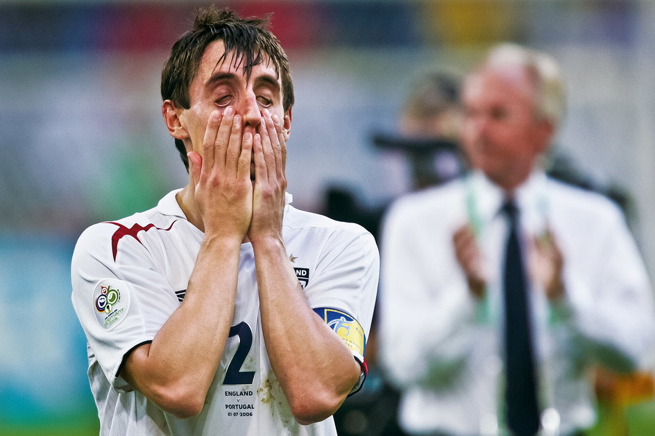 Załamany Gary Neville po przegranej w 2006 r.