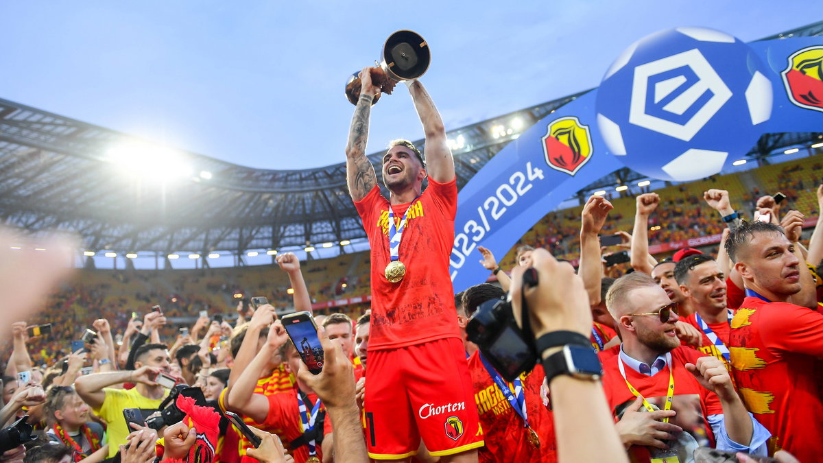 Jagiellonia Białystok mistrzem Polski. Ekspert wskazuje: Dzięki temu  okazała się najlepsza - Przegląd Sportowy Onet