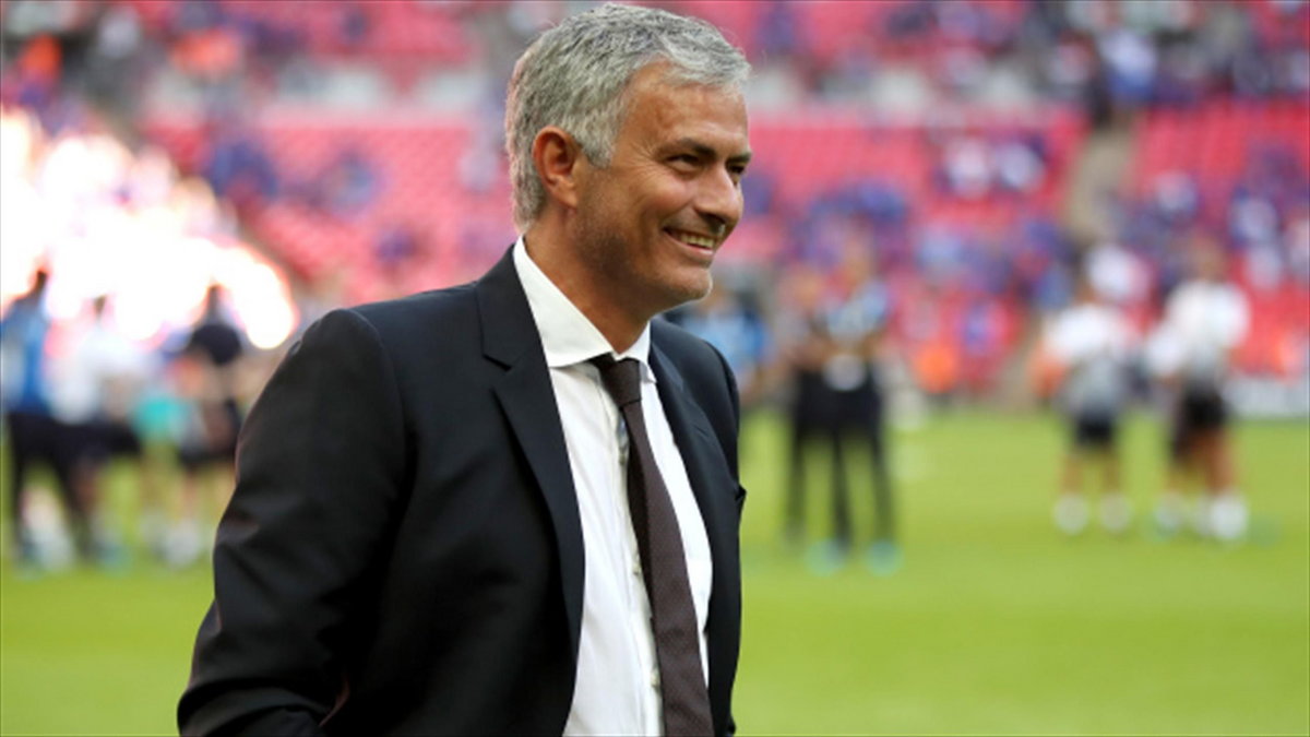 Mourinho w swoim stylu drażni Wengera i Kloppa