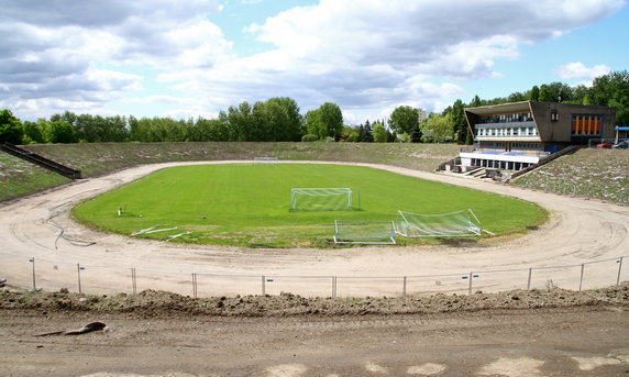 Stadion piłkarsko-żużlowy „Skałka” im. Pawła Waloszka w Świętochłowicach