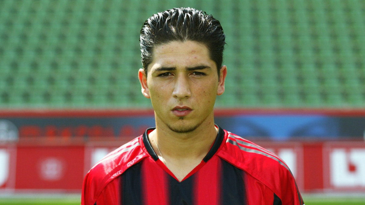 Sezer Ozturk w barwach Bayeru Leverkusen (2004 r.)