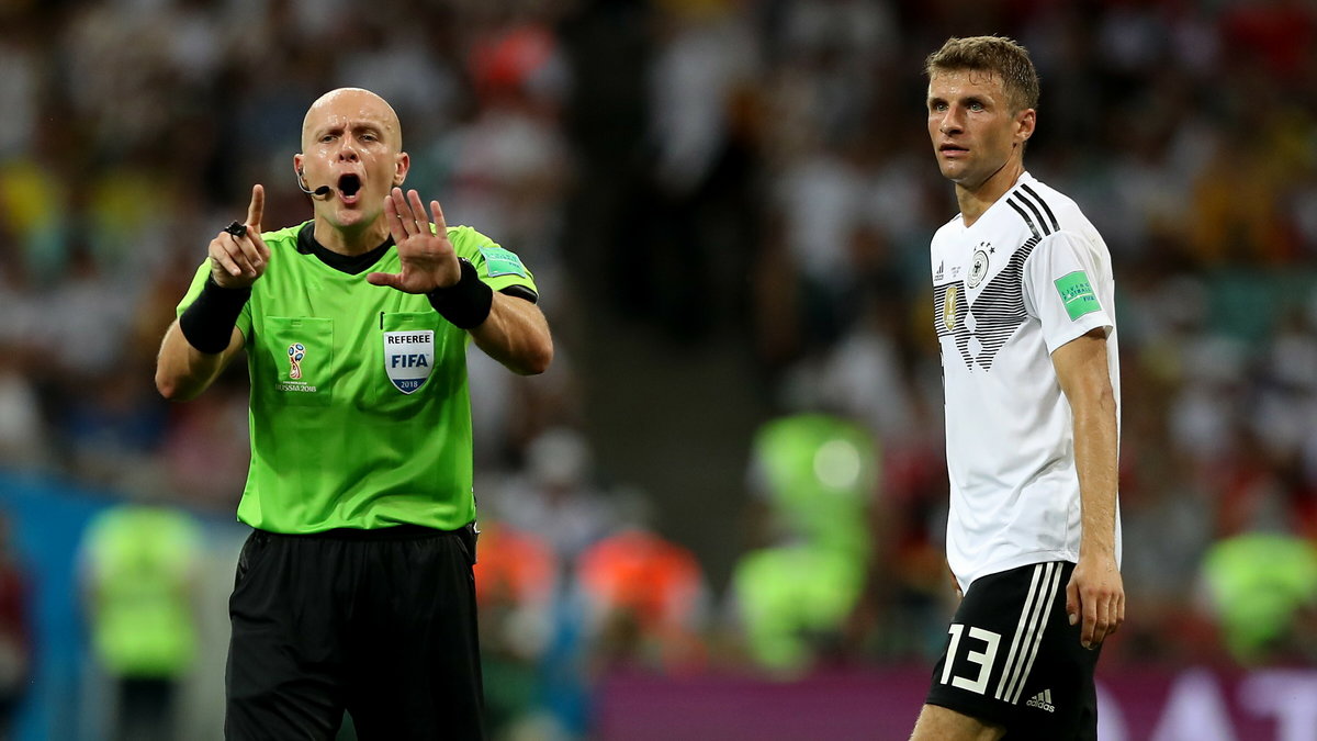 Szymon Marciniak i Thomas Mueller