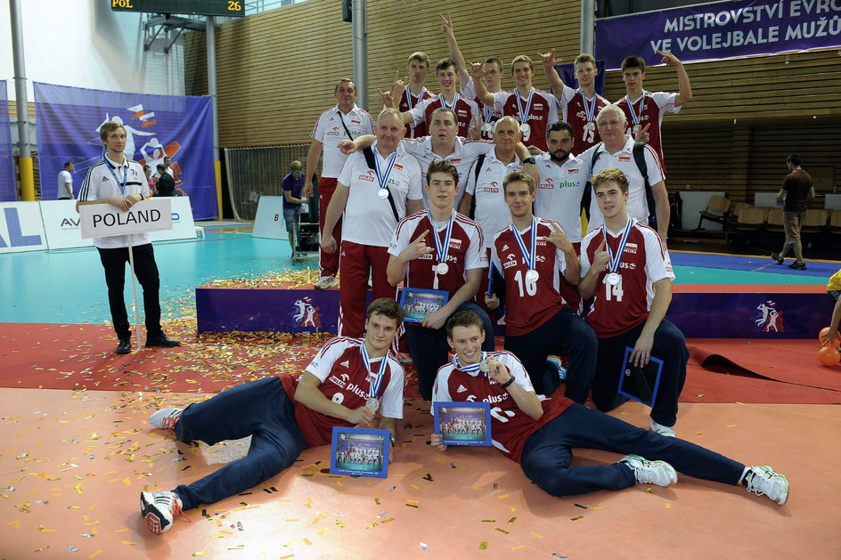 Reprezentacja Polski juniorów prowadzona przez Jacka Nawrockiego zdobyła w 2014 roku wicemistrzostwo Europy. W składzie byli późniejsi mistrzowie świata seniorów - Aleksander Śliwka i Jakub Kochanowski.
