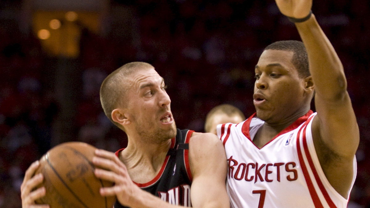 Steve Blake (L)