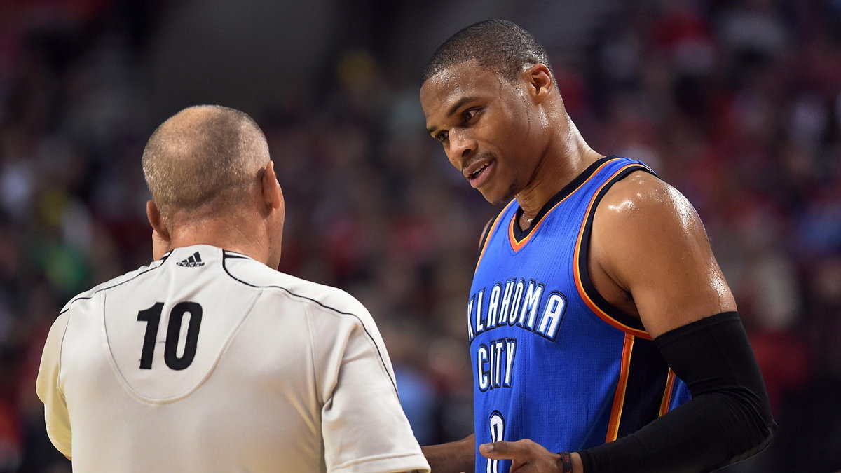 Sędzia Ron Garretson i Russell Westbrook