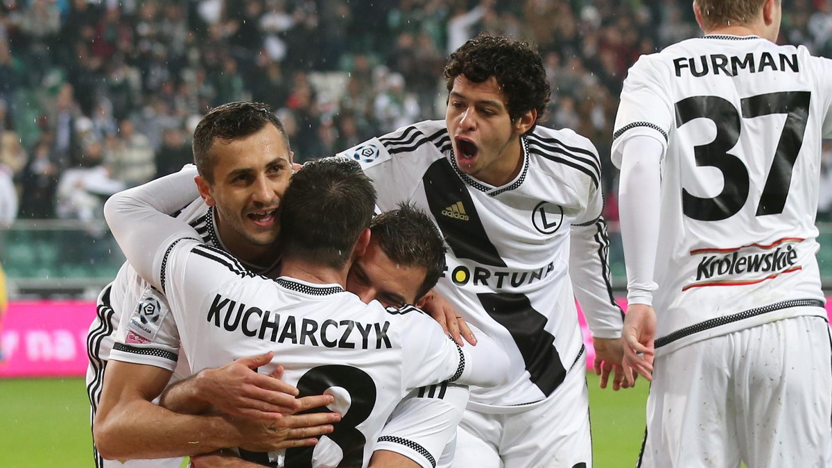 MECZ 12. KOLEJKA EKSTRAKLASA SEZON 2015/16: LEGIA WARSZAWA - CRACOVIA KRAKOW 3:1 --- POLISH FOOTBALL TOP LEAGUE MATCH: LEGIA WARSAW - CRACOVIA CRACOW 3:1