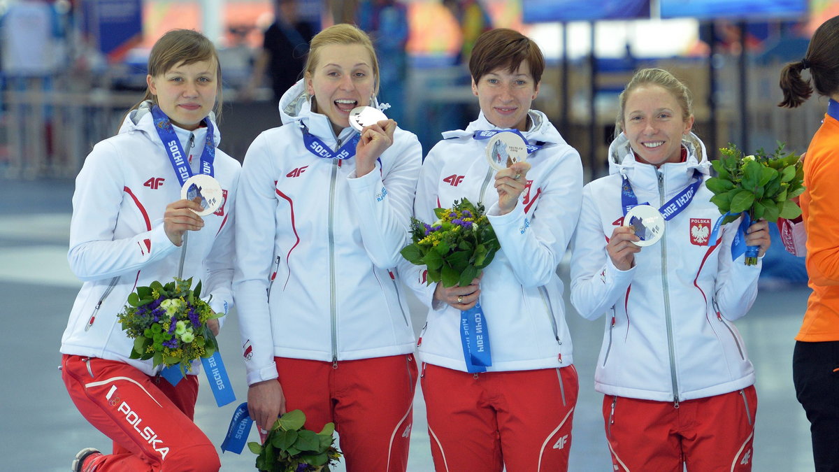 KATARZYNA BACHLEDA CURUS NATALIA CZERWONKA KATARZYNA WOZNIAK LUIZA ZLOTKOWSKA