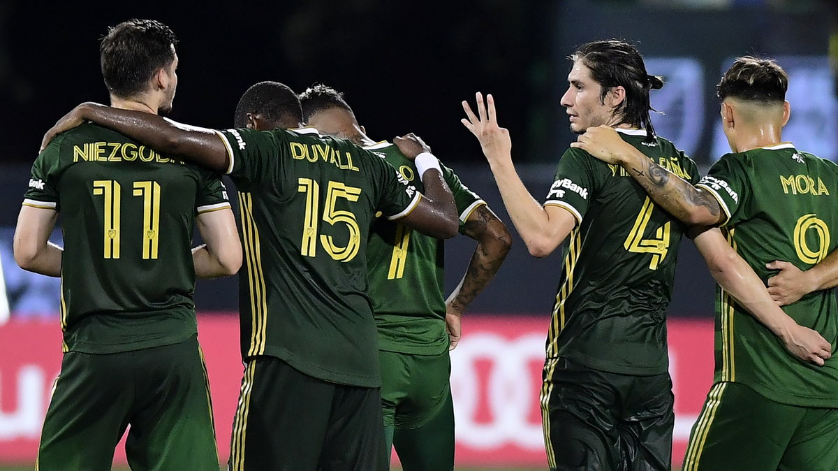 Jarosław Niezgoda i piłkarze Portland Timbers