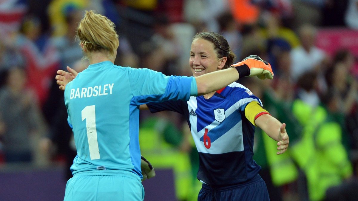 Karen Bardsley i Casey Stoney