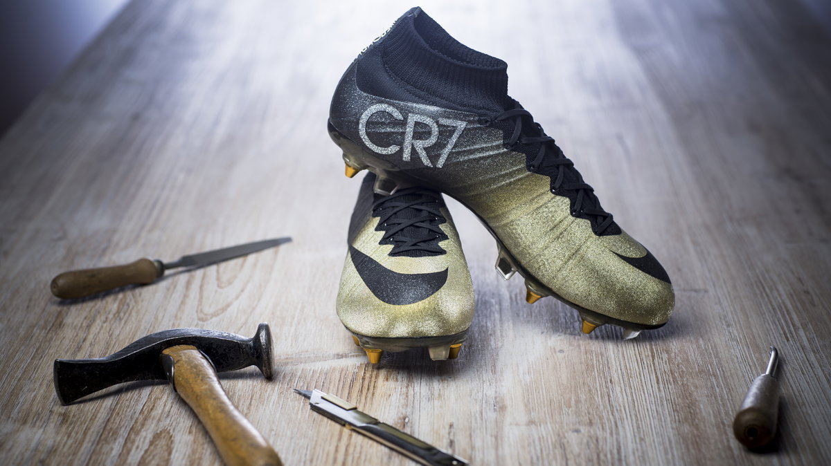 Nike Mercurial CR7 Rare Gold boot