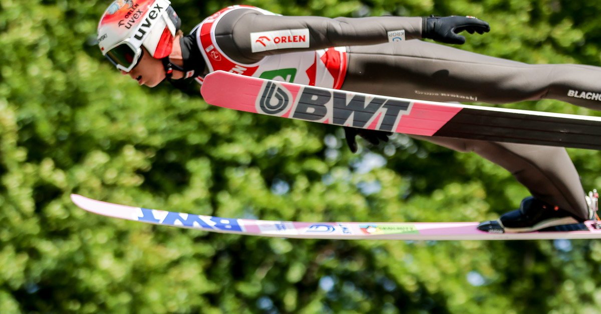 Niepokój po pierwszych skokach Polaków. Co się stało z naszym liderem?!