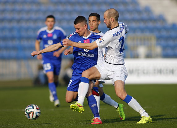 PIŁKA NOŻNA LIGA POLSKA RUCH CHORZÓW ZAWISZA BYDGOSZCZ (Jakub Kowalski Iwan Majewskij)