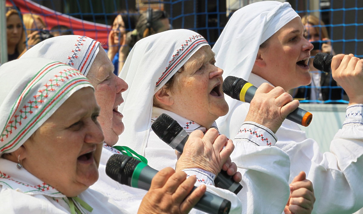 Zespół Jarzębina,fot.PAP/EPA