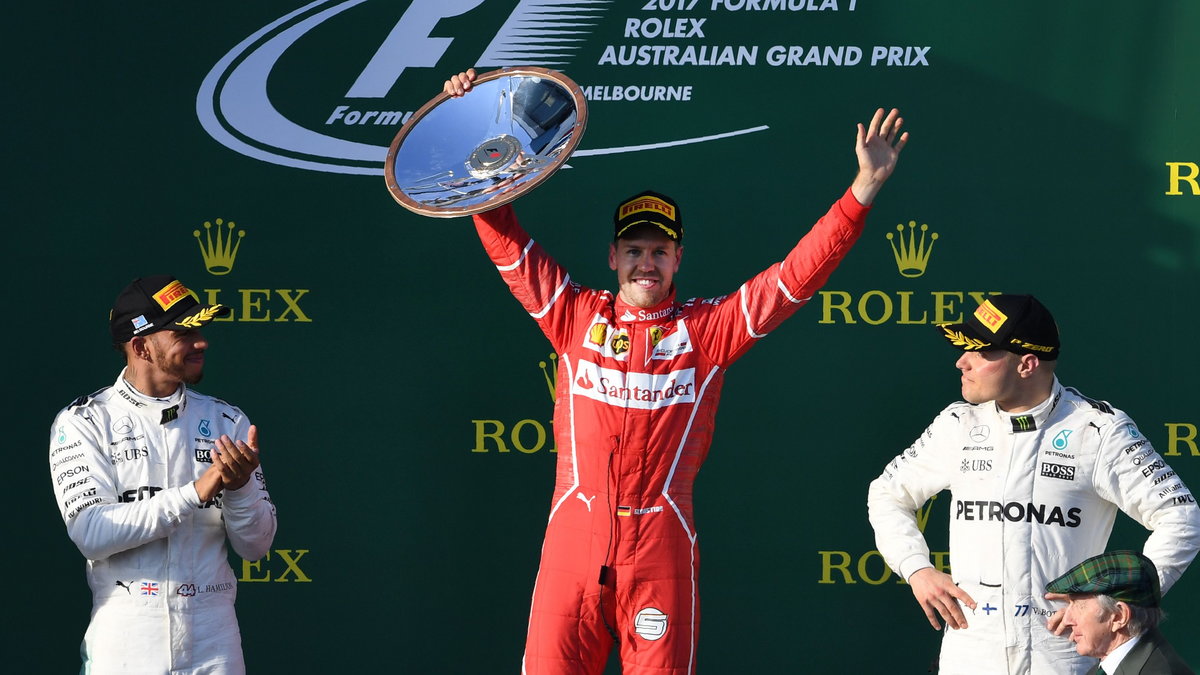 Lewis Hamilton (L), Sebastian Vettel i Valtteri Bottas