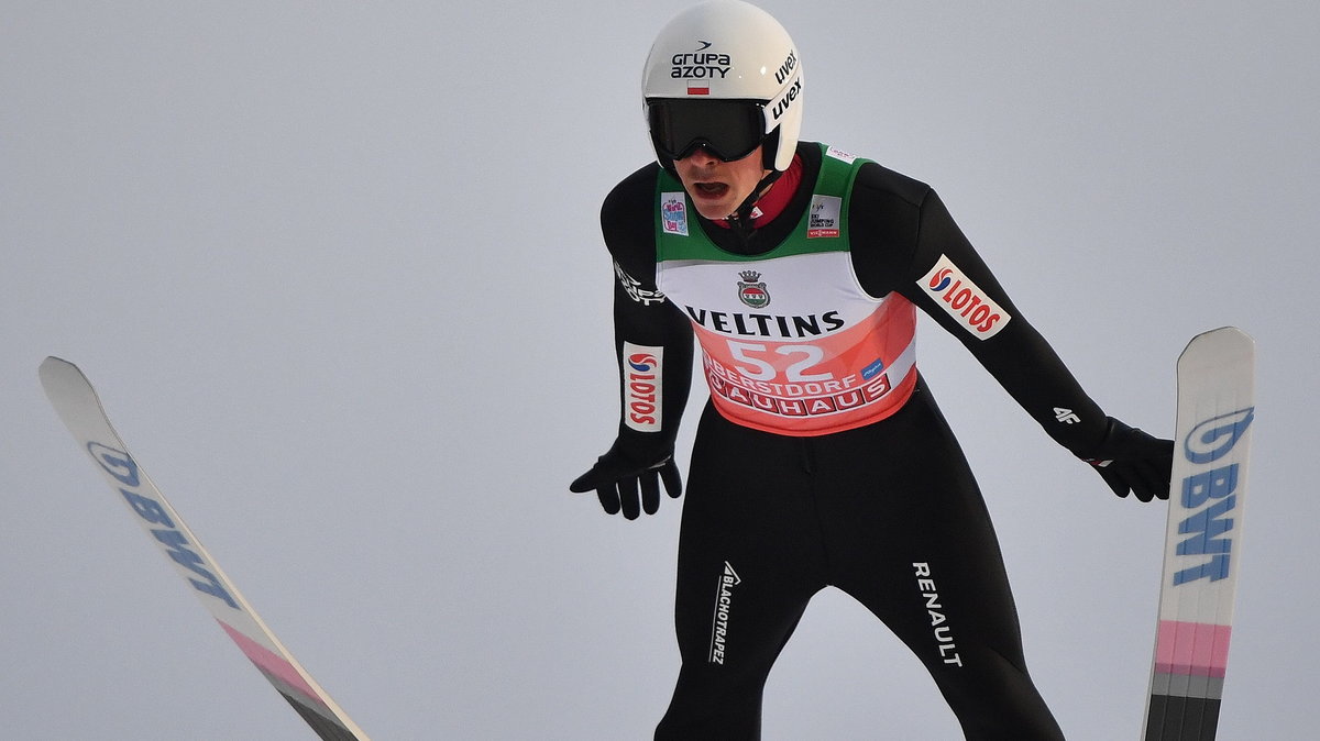 epa08093009 - GERMANY SKI JUMPING FOUR HILLS TOURNAMENT (68th Four Hills Tournament)